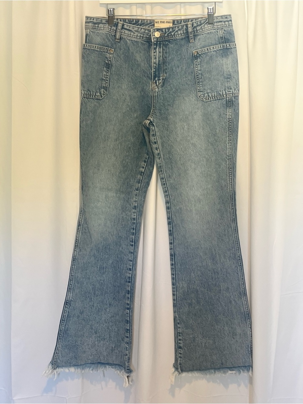 We The Free Flare Leg Light Wash Denim Jeans  Size 30